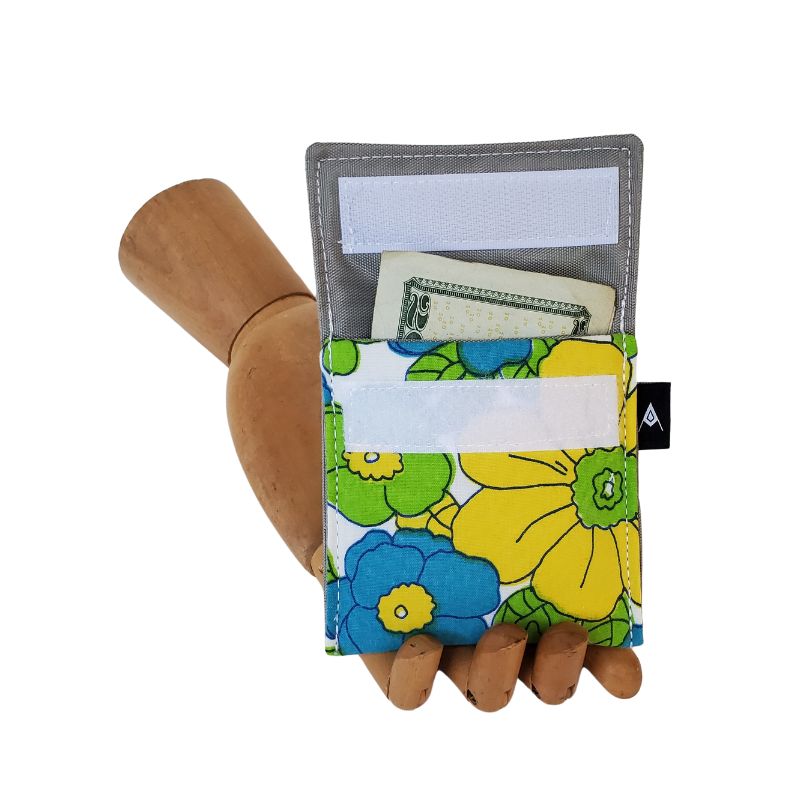 Vintage Fabric 1970s Pool Party. Blue, green and yellow floral Velcro Mini Wallet by Anne Marie Beard. Handmade in Austin, Texas since 2004 y'all! annemarie mini wallet austin texas